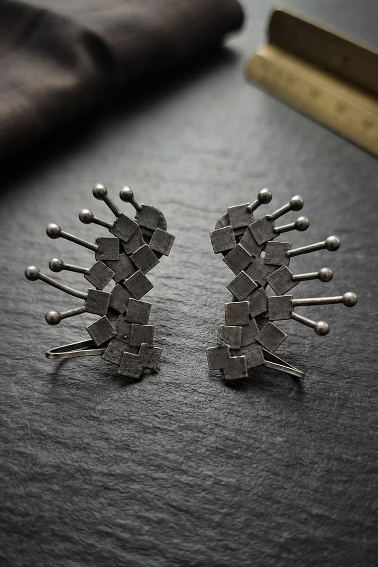 Dulcett ear cuff