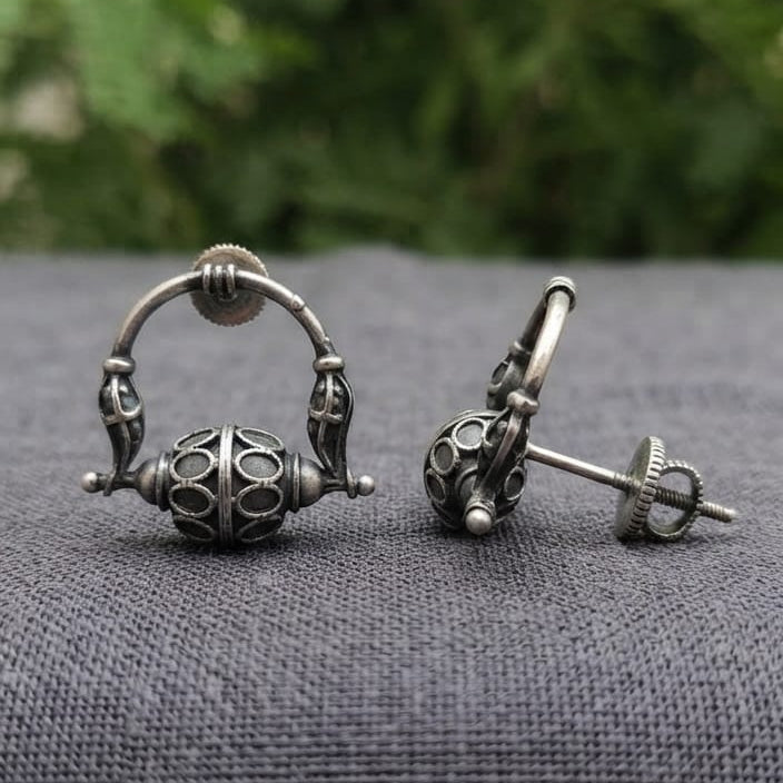 Bamboo studs