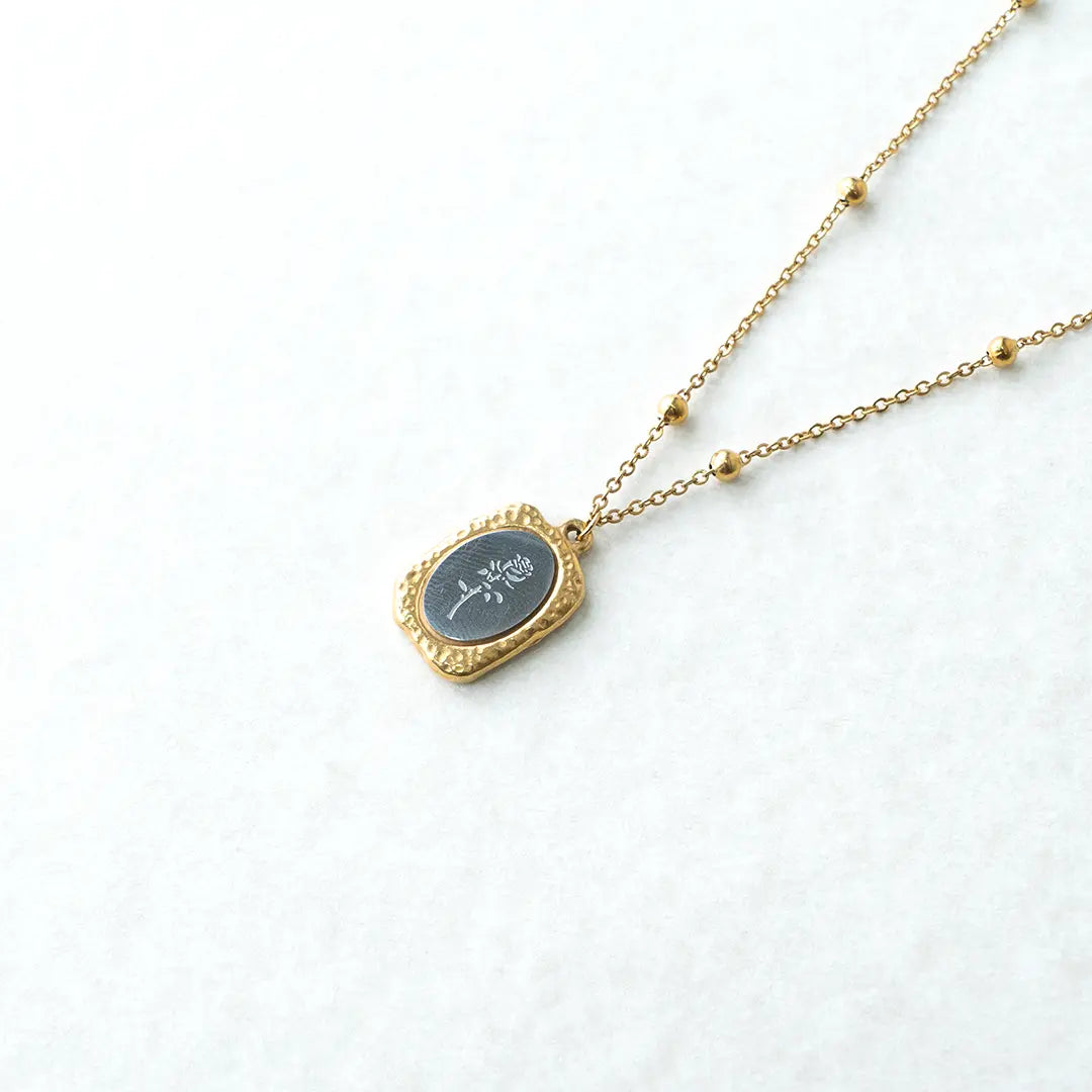 Vintage Classic Magic Mirror Rose Pendant