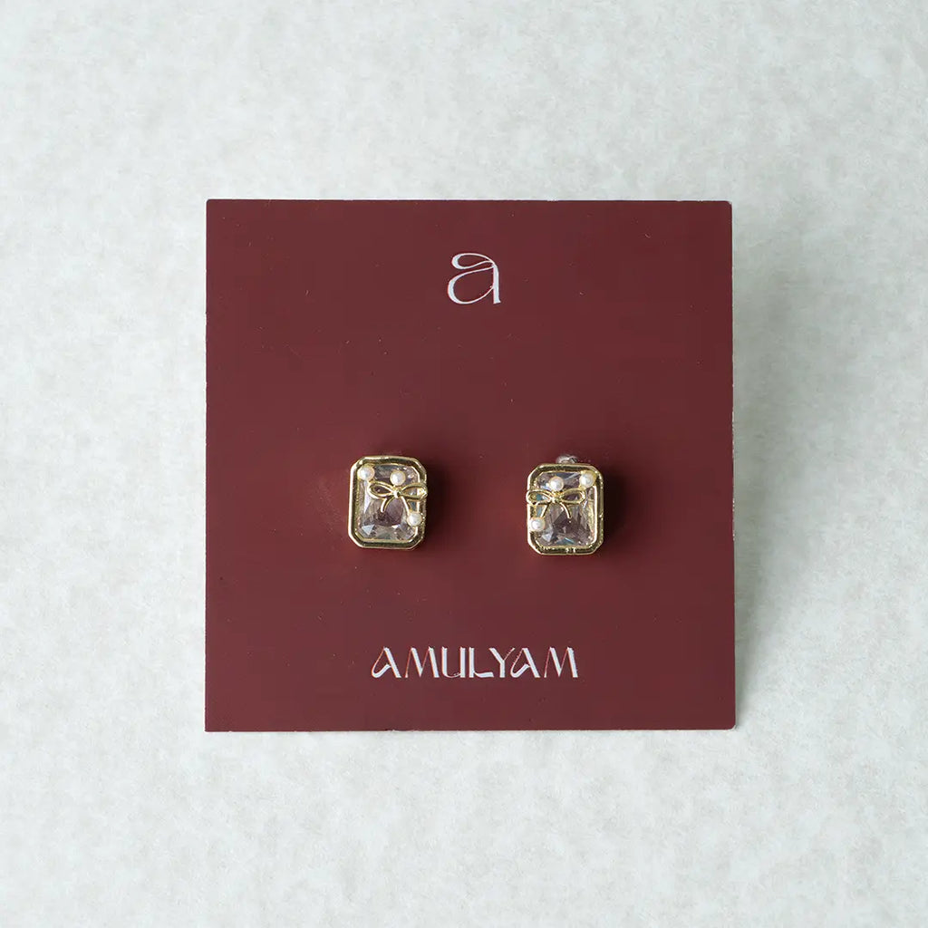Square Shape Stud