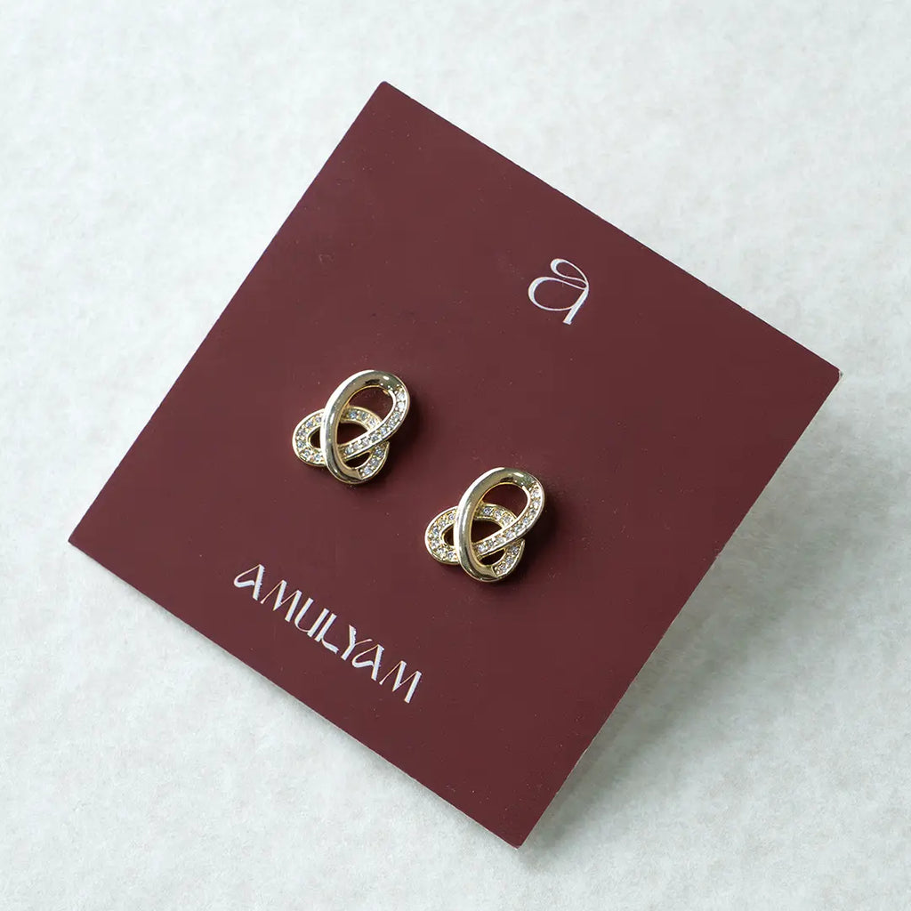 Knotted Style Diamond Stud