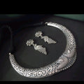 Hasdi peacock neckless