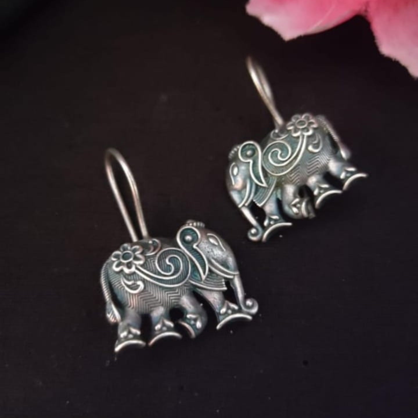 Elephant hanging earrings