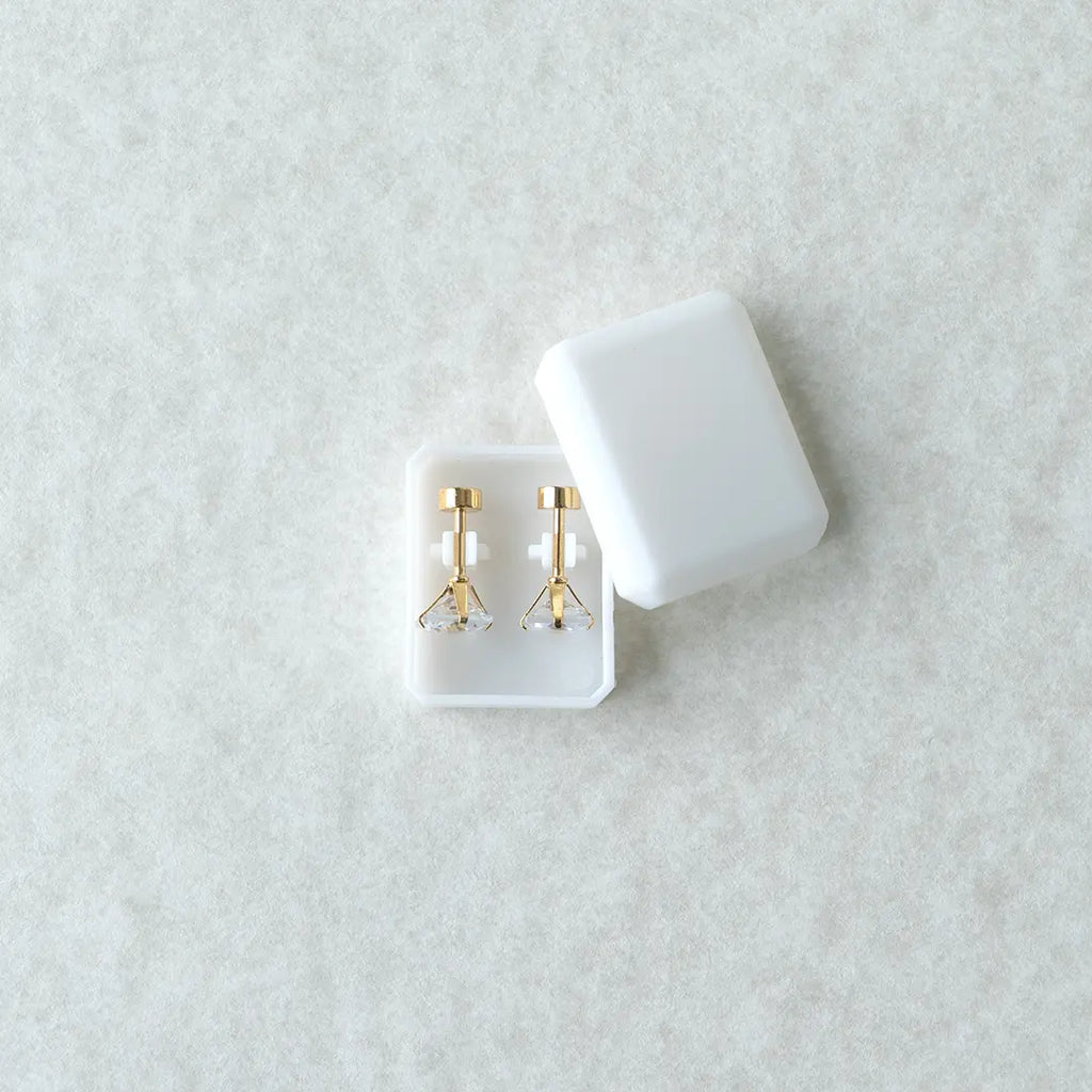 Flat back studs