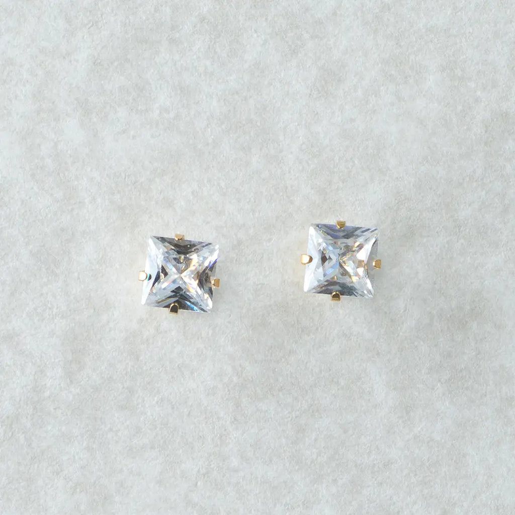 Flat back studs