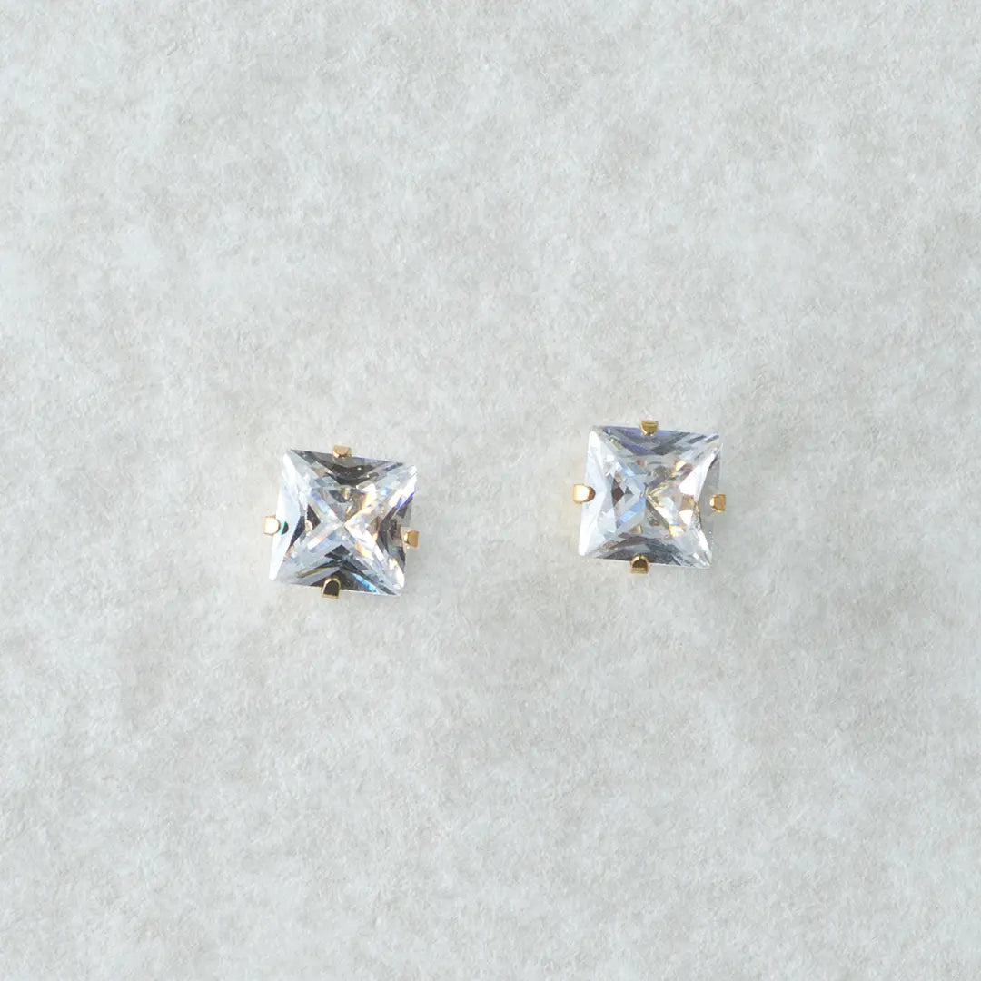 Flat back studs